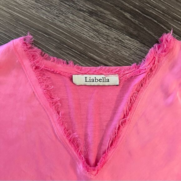 Liabella V Neck Blouse - Picture 2 of 6